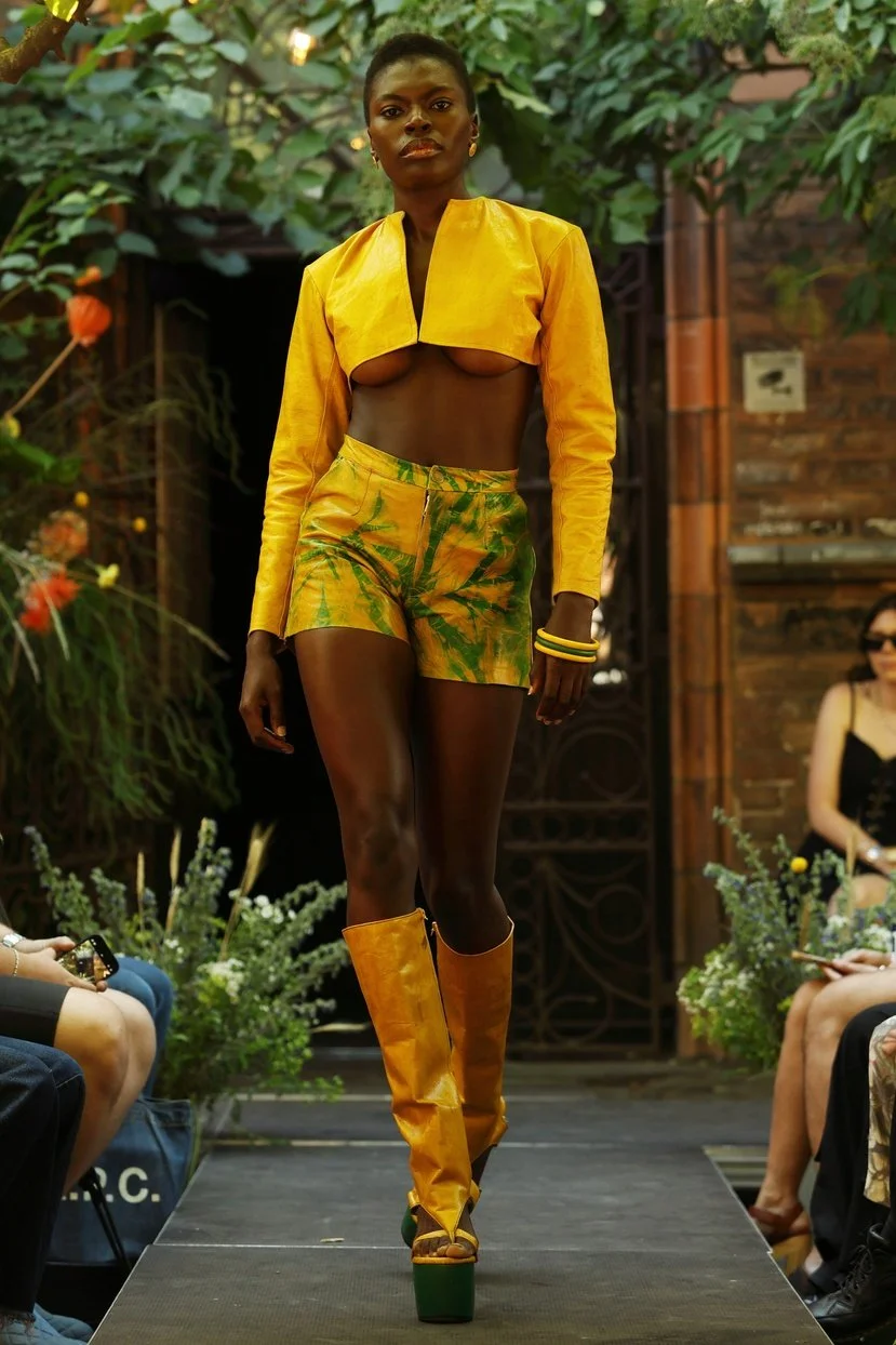 Look1.jpg