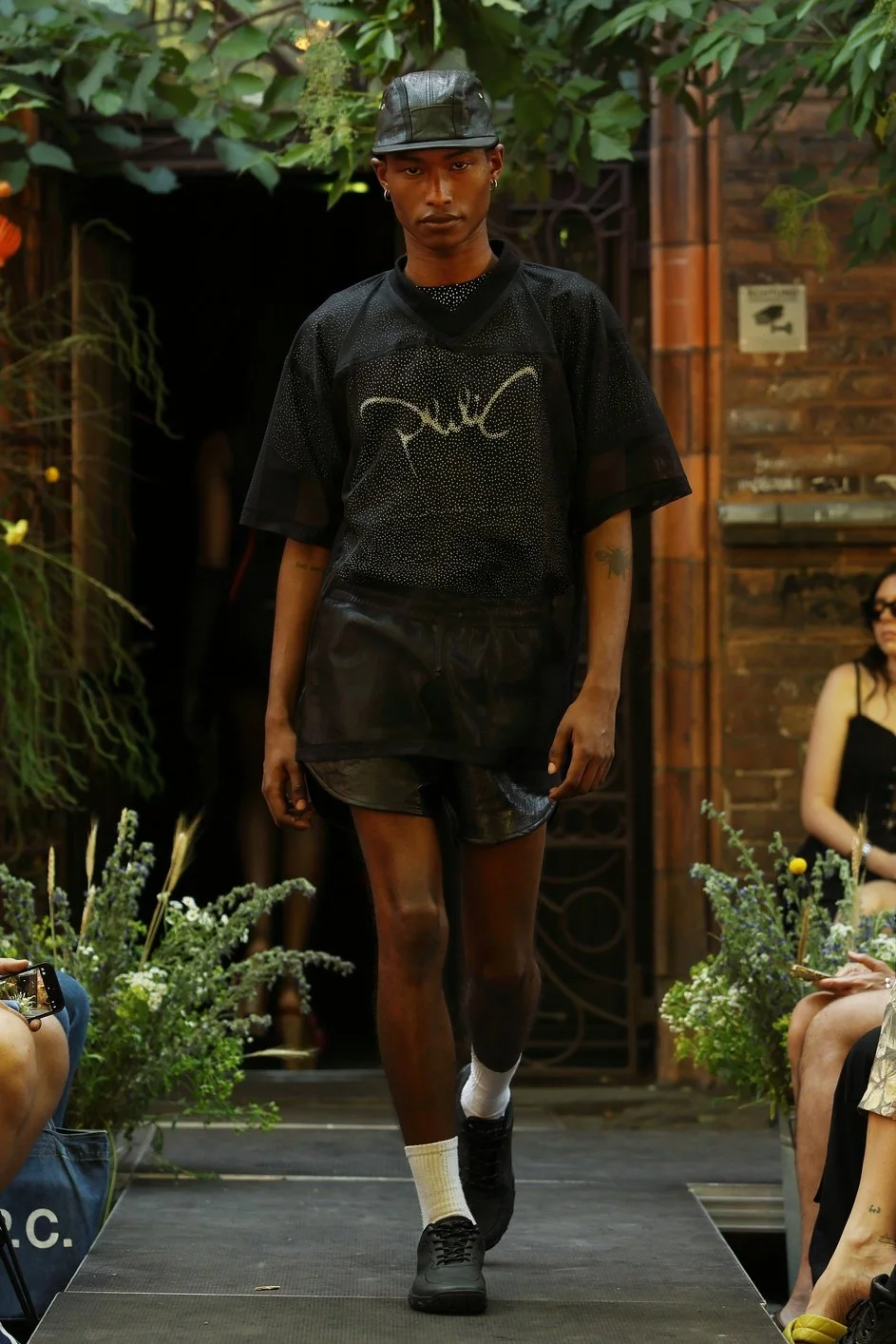 Look8.jpg