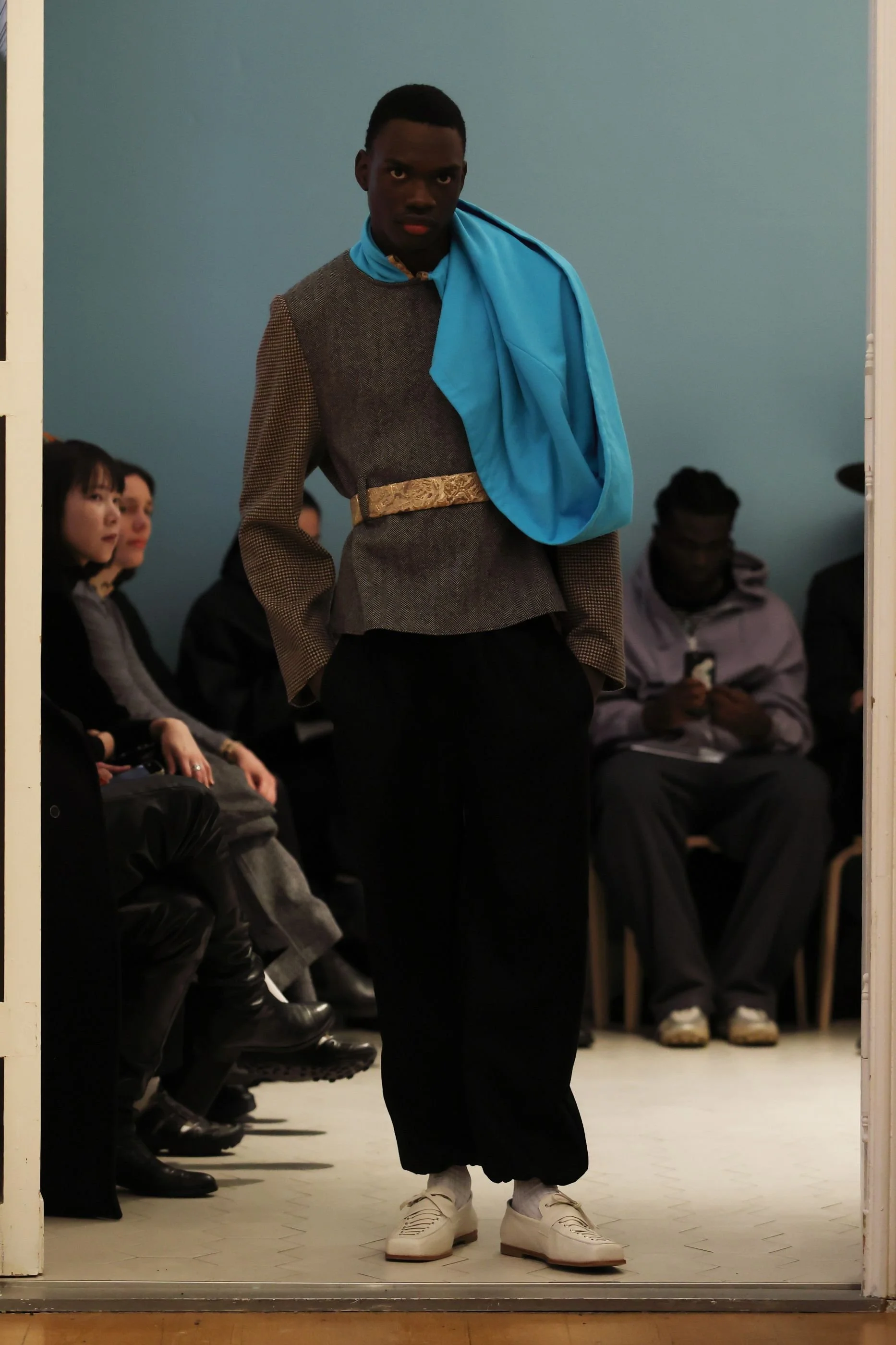 Andrei_Gronau_Aw26_Look08_Press_by_Boris Marberg_for_BFW.jpg