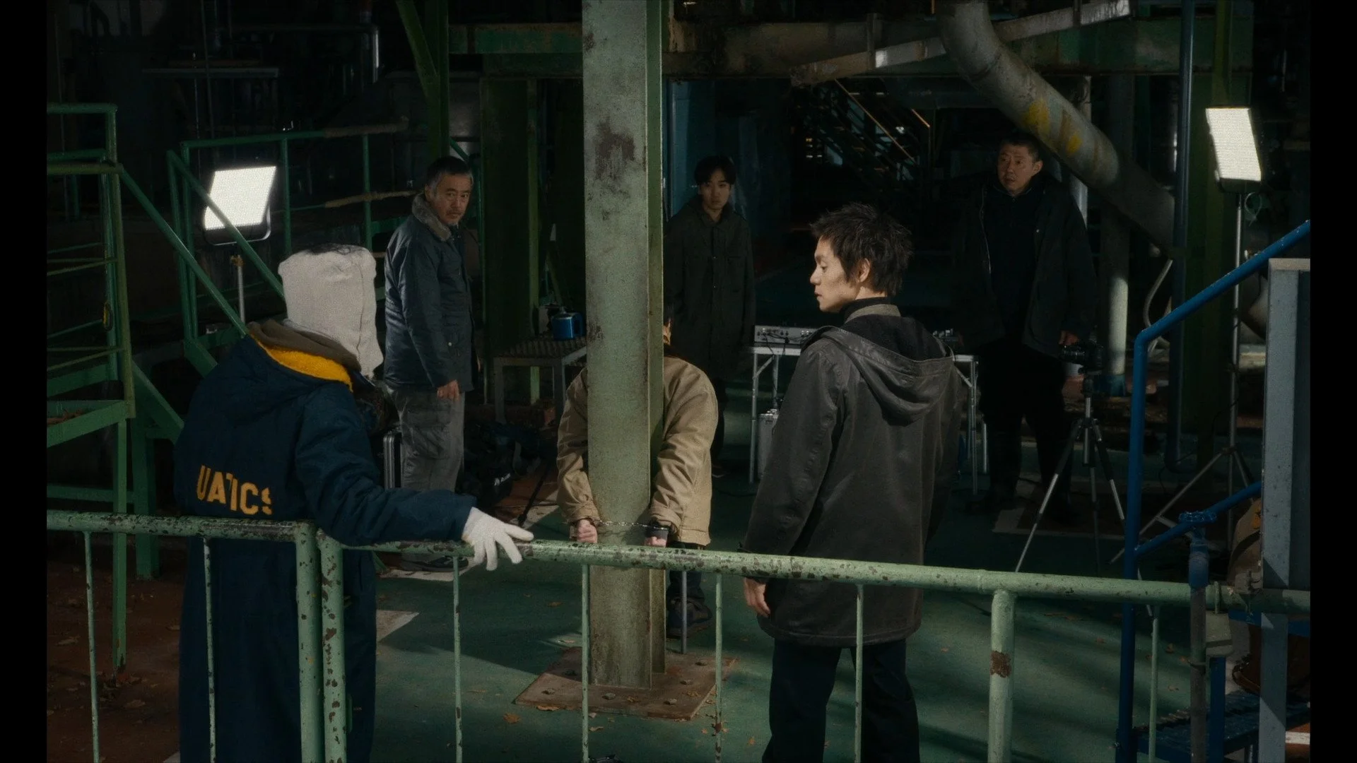 021-05 – grigio noir verde - 05.png