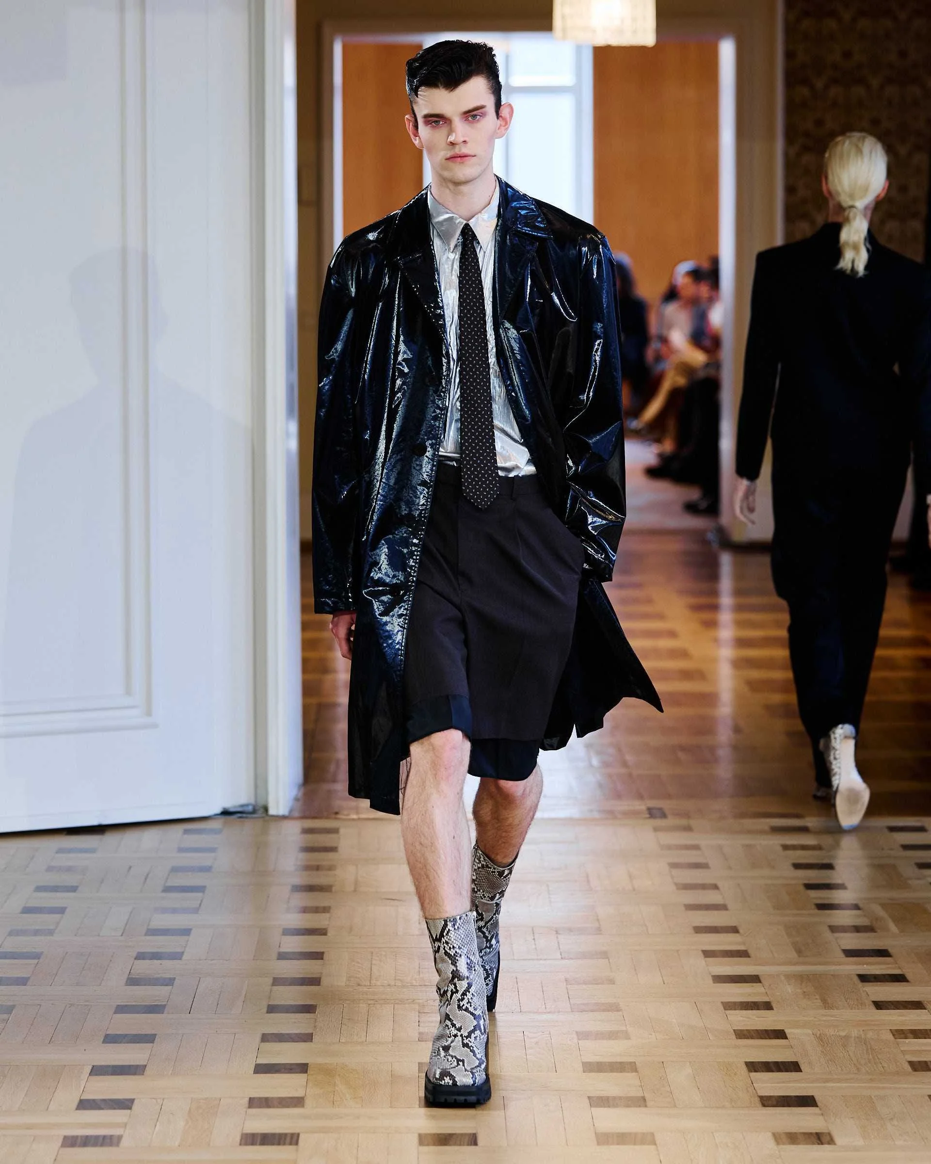 JohnLawrenceSullivan_SS27_Runway4_by_FinneganKoichiGodenschweger_for_BFW_4x5.jpg
