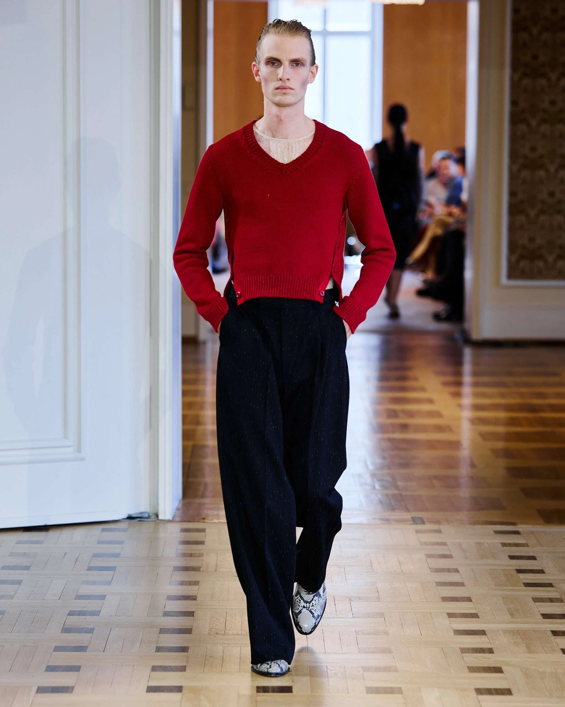 JohnLawrenceSullivan_SS27_Runway6_by_FinneganKoichiGodenschweger_for_BFW_4x5.jpg