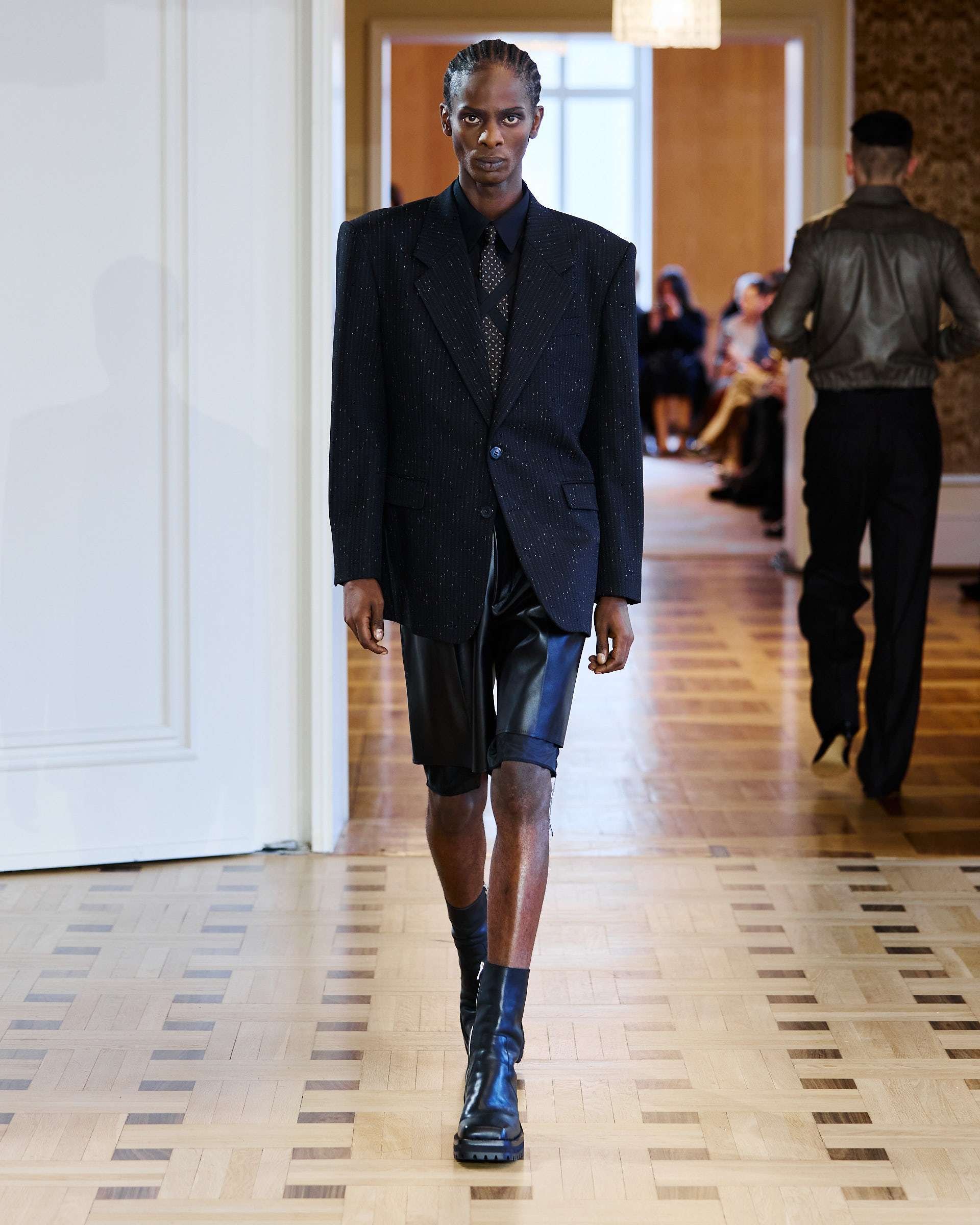 JohnLawrenceSullivan_SS27_Runway9_by_FinneganKoichiGodenschweger_for_BFW_4x5.jpg