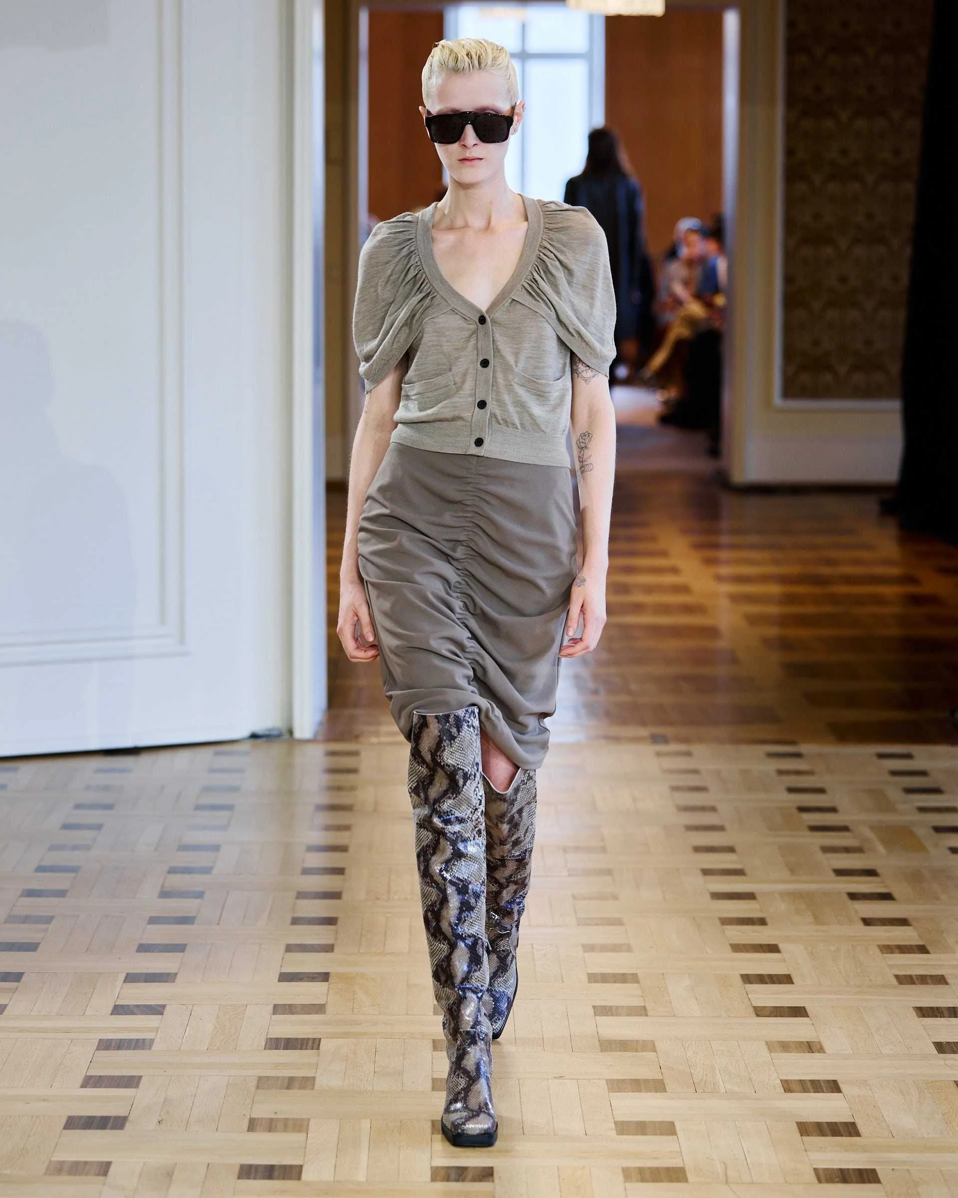 JohnLawrenceSullivan_SS27_Runway11_by_FinneganKoichiGodenschweger_for_BFW_4x5.jpg
