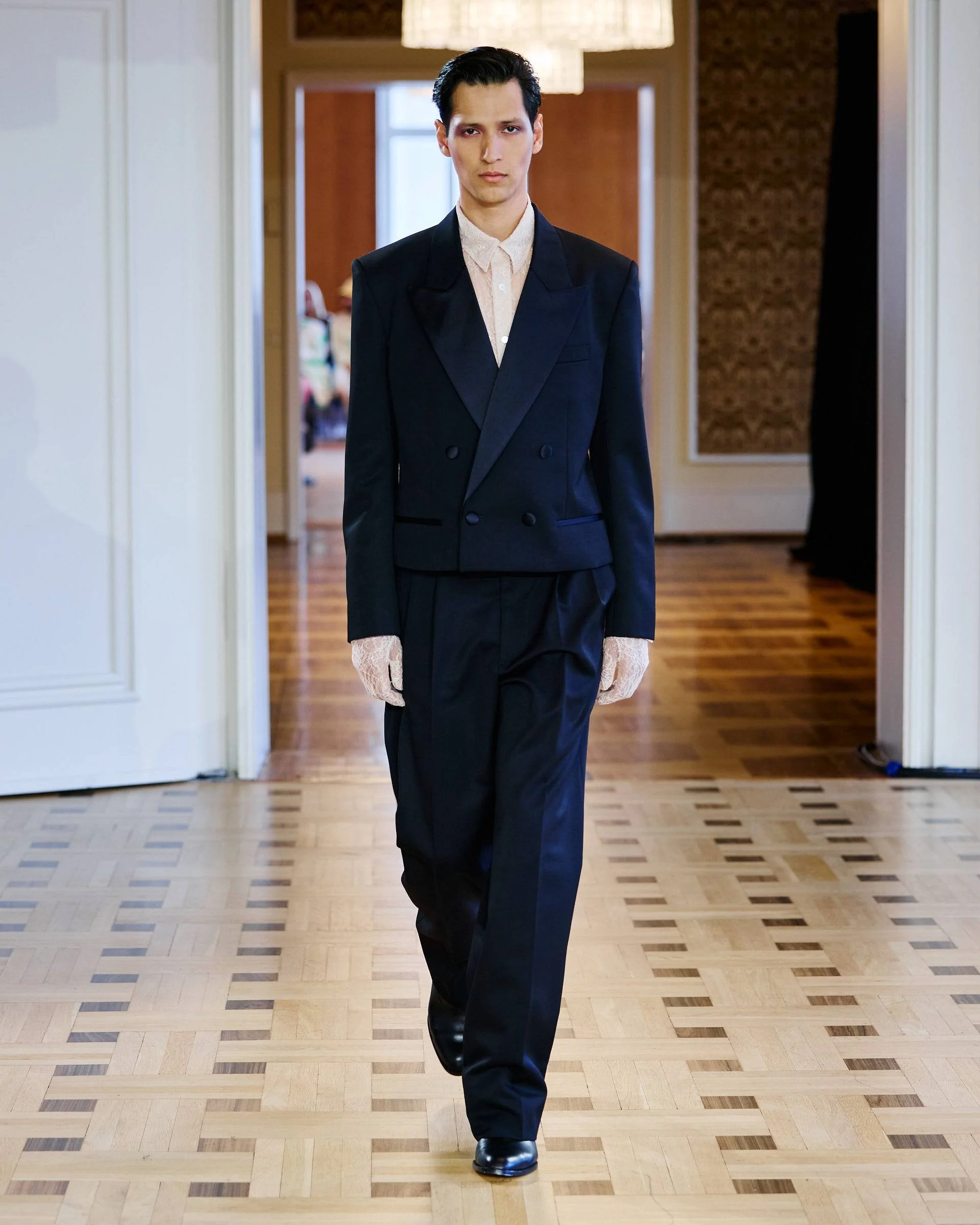 JohnLawrenceSullivan_SS27_Runway25_by_FinneganKoichiGodenschweger_for_BFW_4x5.jpg