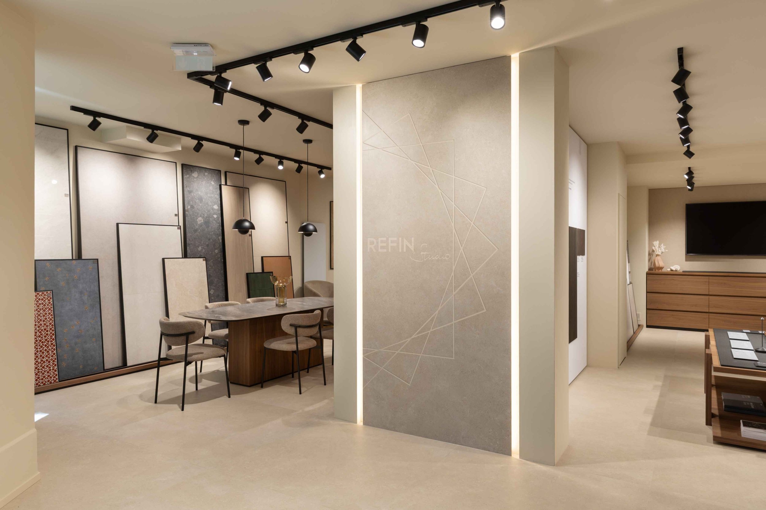 Refin Studio opens in Paris