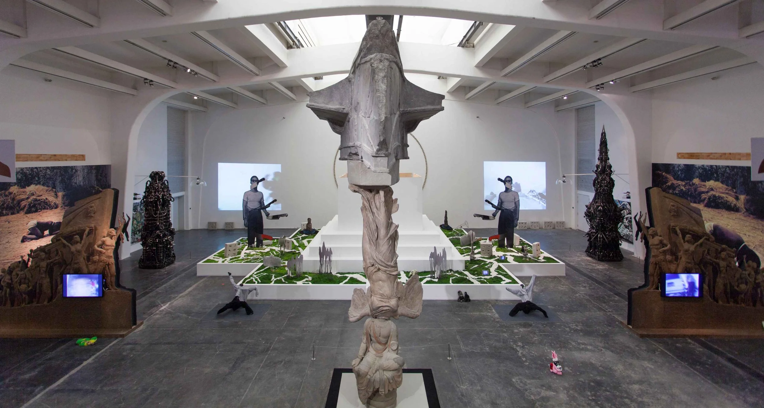 Xu Zhen 