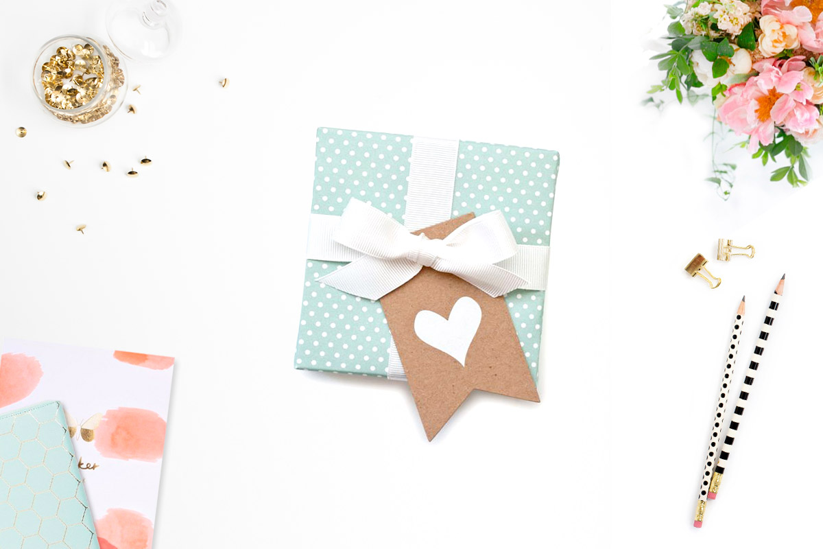 Gift from Sugar Paper and desk accessories from Kikki.k