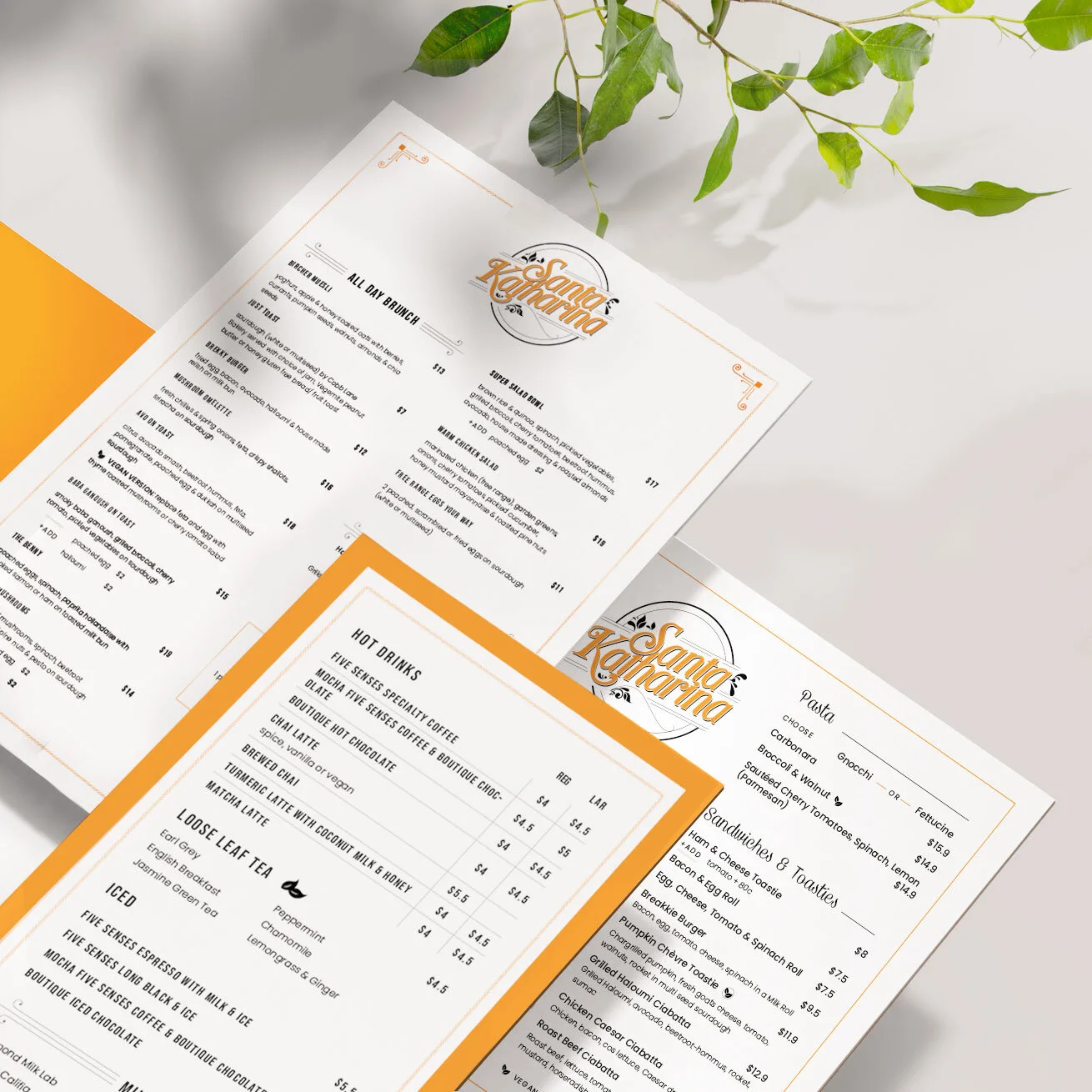 Mockup_Close-up_View_Pages.jpg