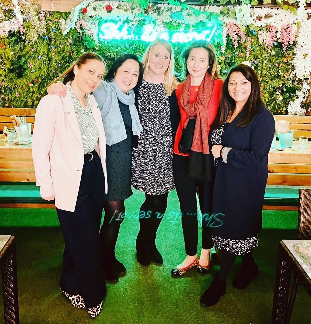 My first and certainly not last time in Chester 💚
So great seeing travel friends,  chatting about life, family, work, laughing, sharing stories and our common love for luxury hotels. Until next time!
📸 by the talented Matt for @jussymastin 🤩
#bout