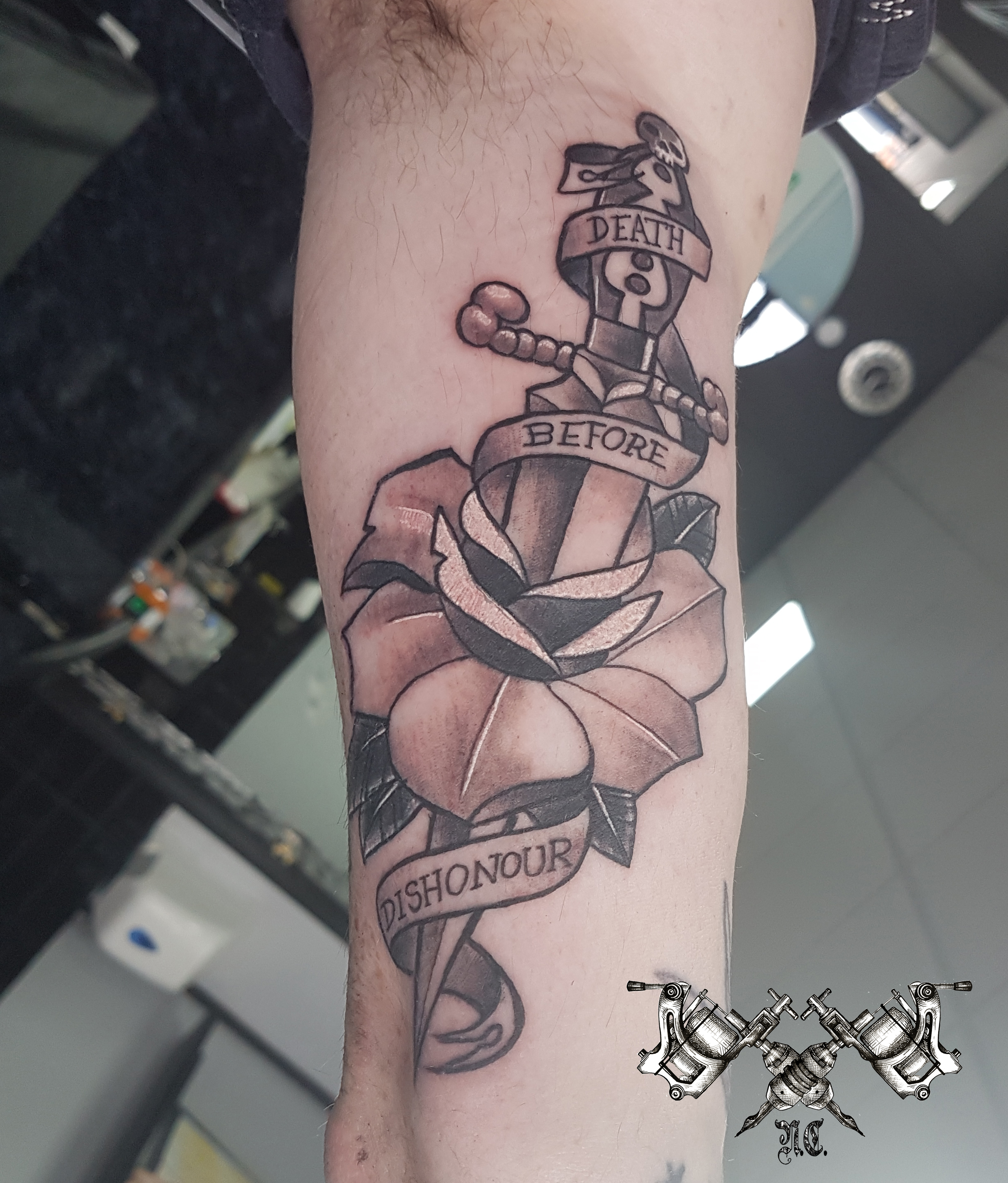 Black and Grey Tattoo Morden
