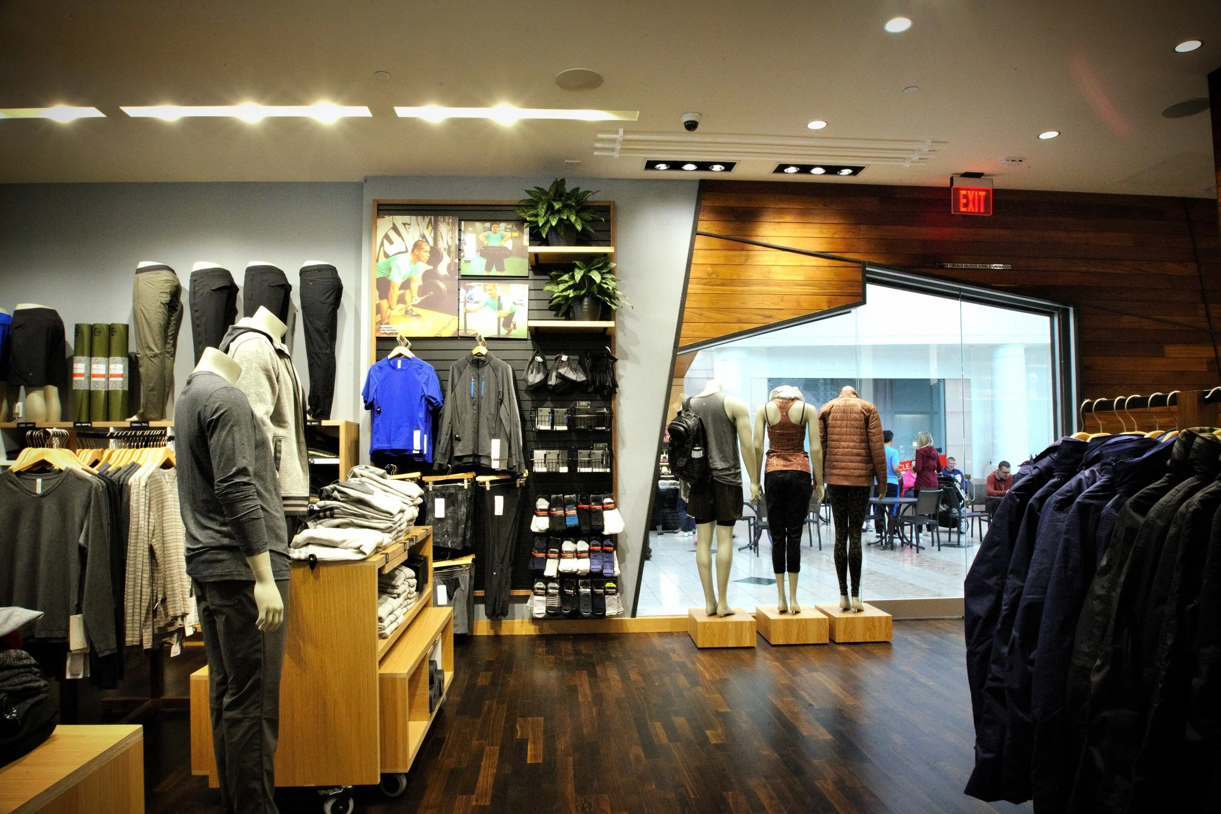 Lululemon_03.jpg