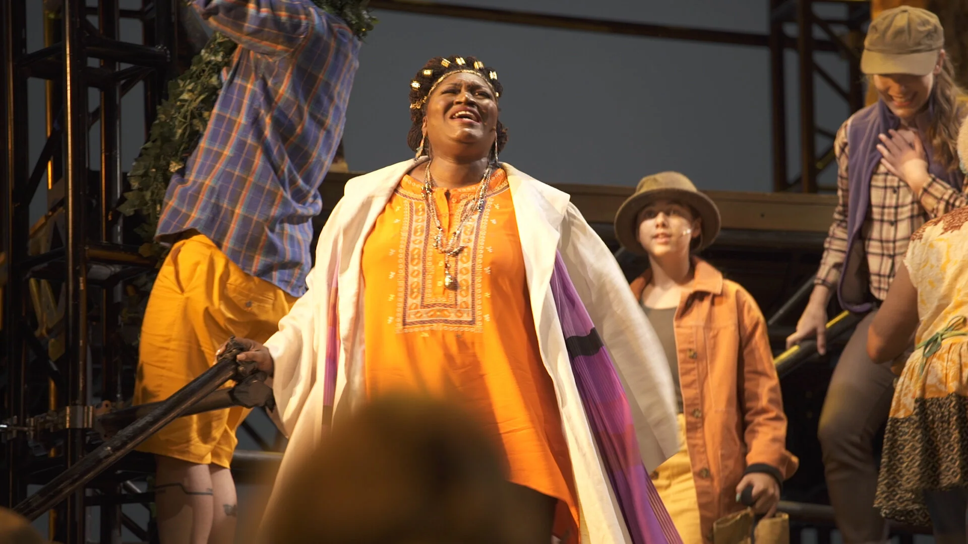 Seq-AYLI v2.00_33_29_02.Still018.jpg