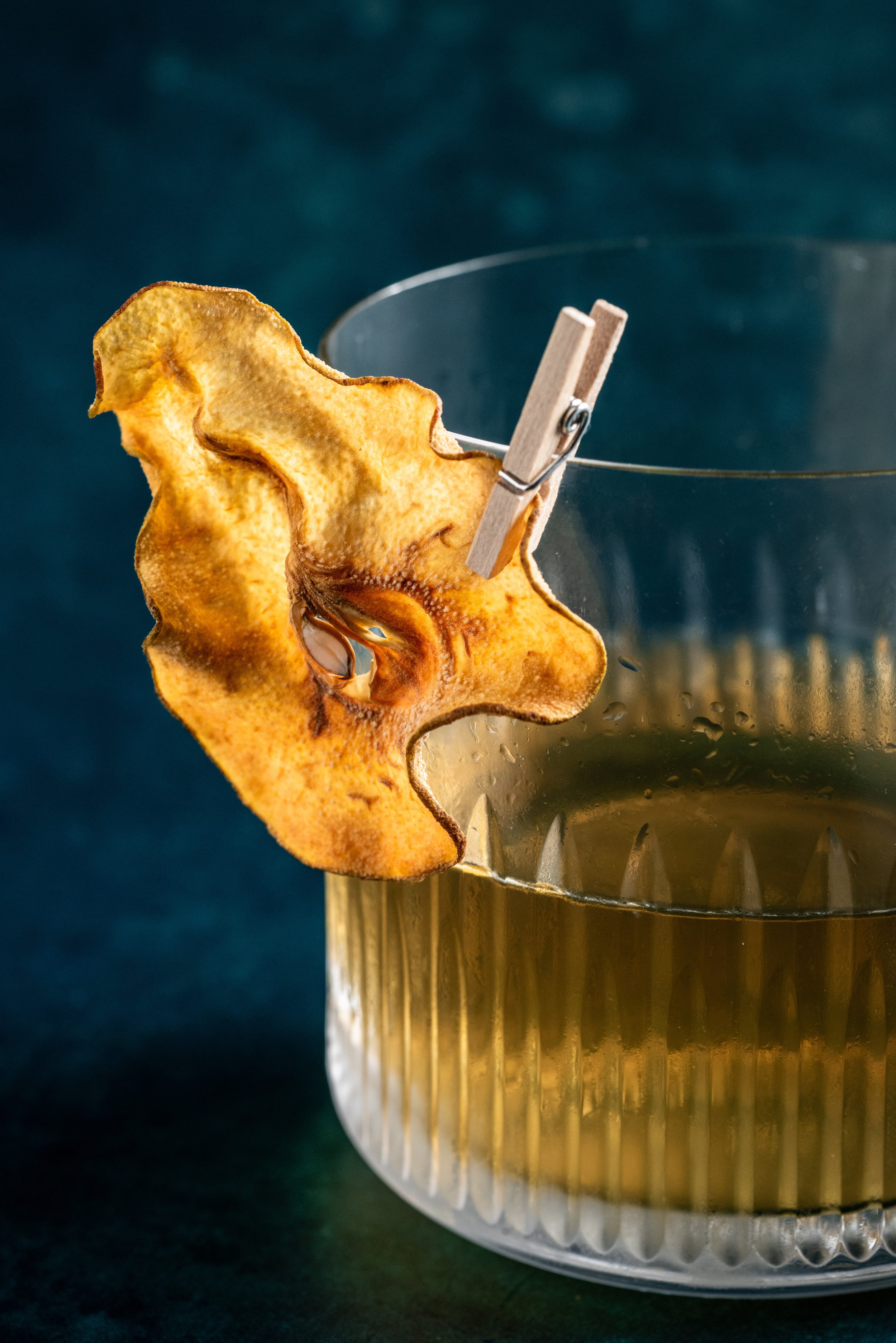 2025-12-03_Sepia_Cocktail_Tech-Noir_68697 (1).jpg