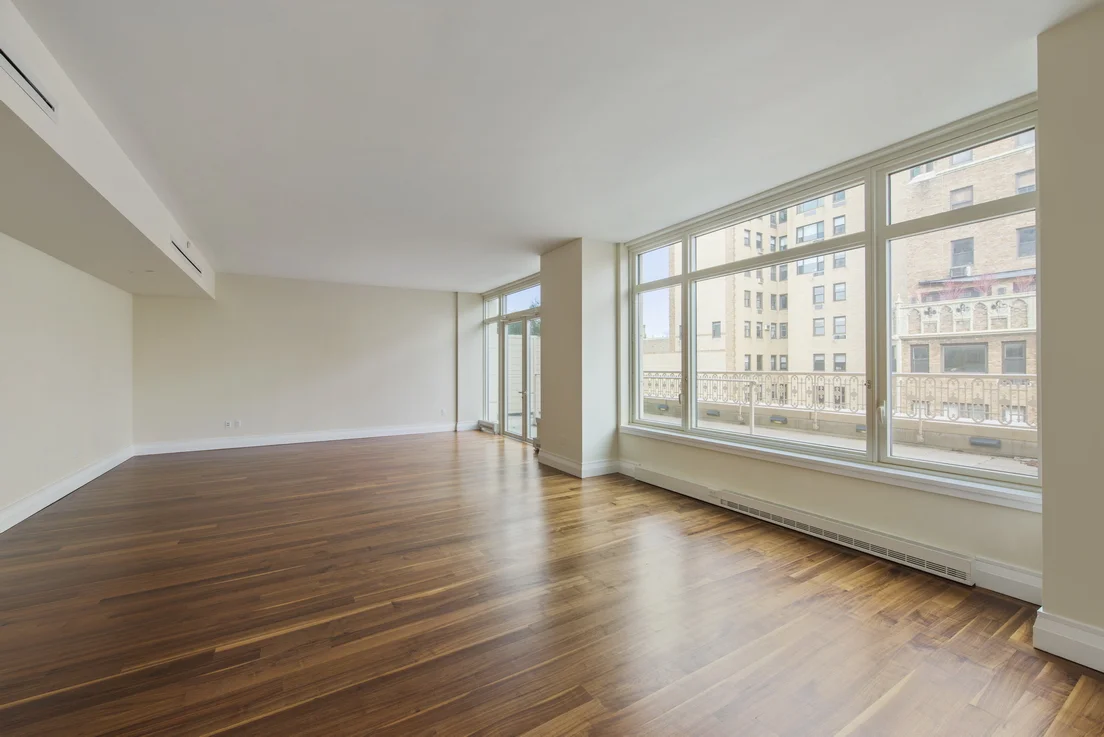 2150 Broadway PH6C__3_resize.jpg