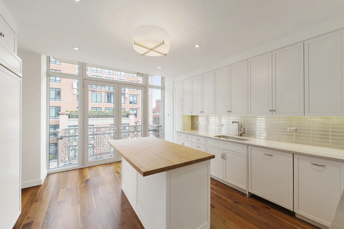 2150 Broadway PH6C__7_resize.jpg