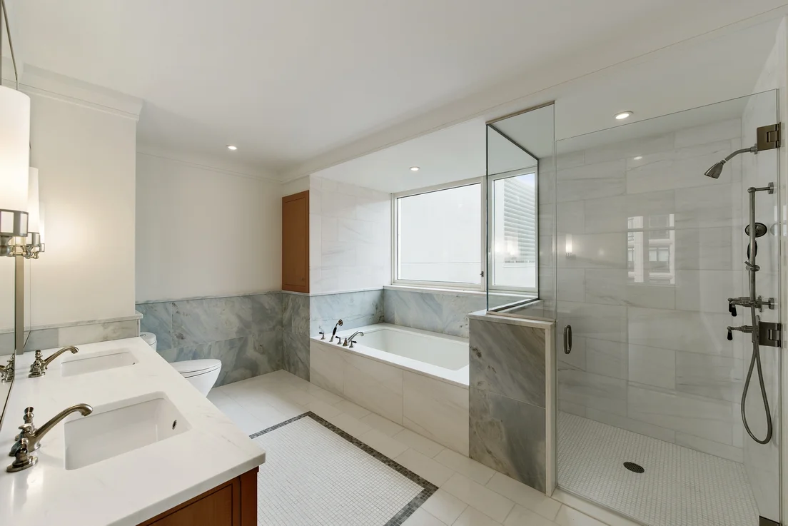 2150 Broadway PH6C__14_resize.jpg