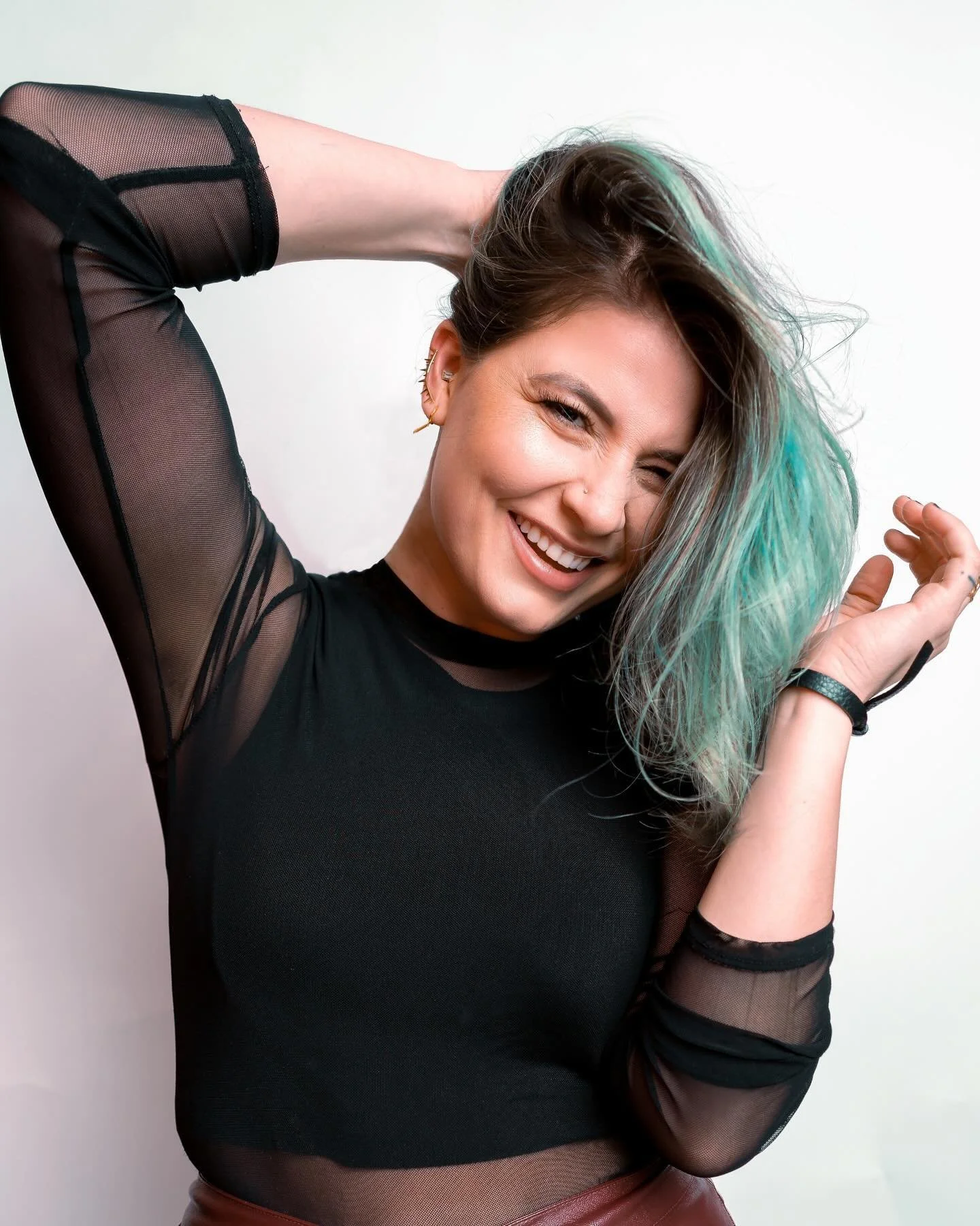 TwelveThirty is excited to welcome @melystica to the Fam!
Mel Senese is an up-and-coming artist from Chicago who offers an inspired take on Pop/Rock. She channels the powerhouse energy of Pink, mixed with alternative flashes of Paramore and No Doub