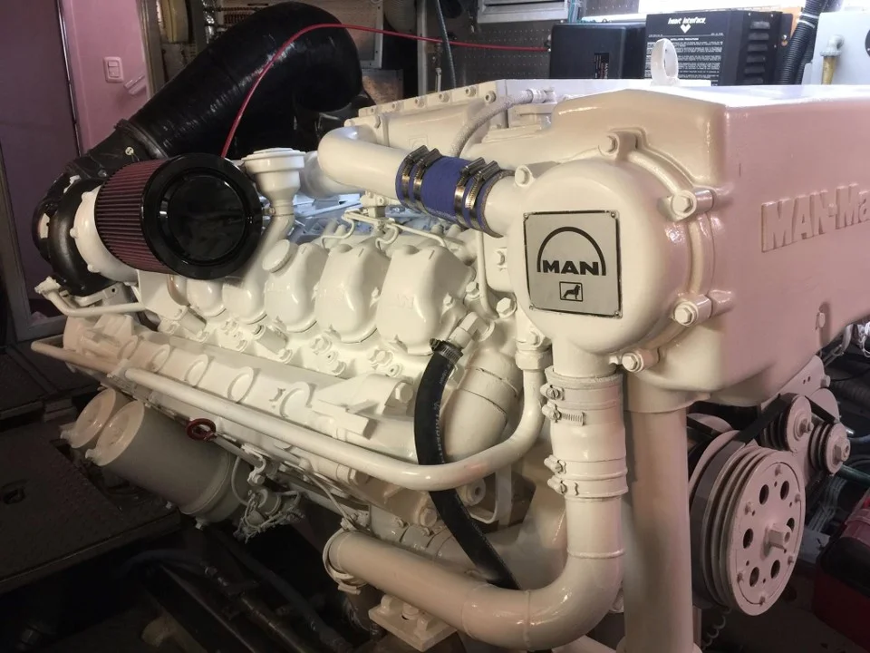 Complete overhaul FOR TWO MAN V12 ENGINES For a Johnson Motor Yacht