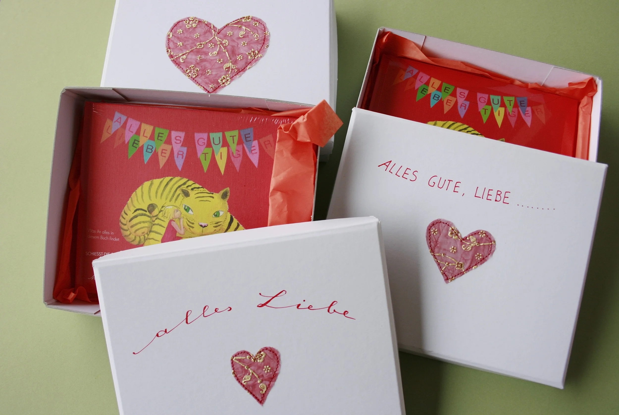 book-in-a-box Monika Hehle.JPG