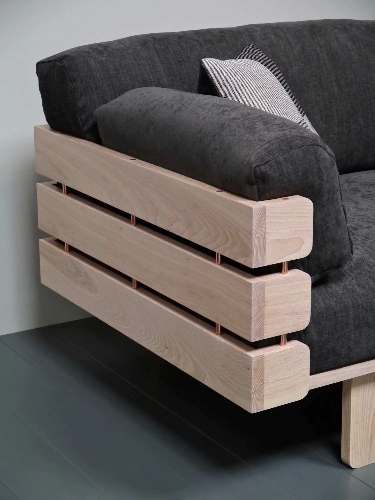 Sofa 3.jpg