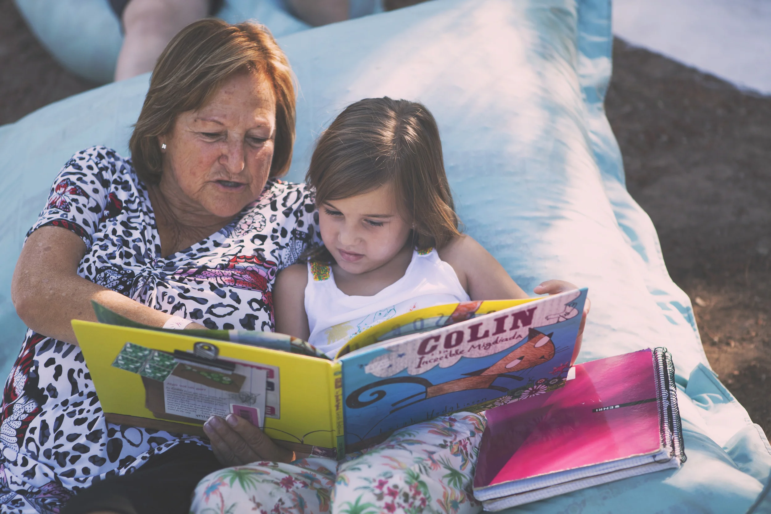 leyendo-un-cuento.jpg