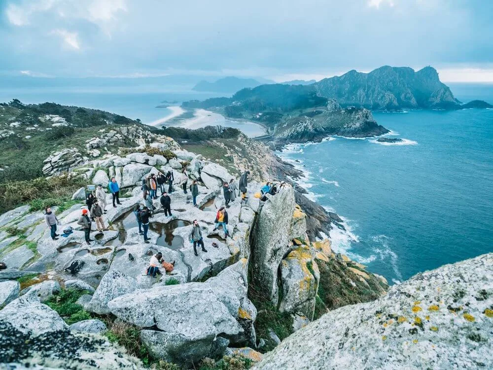 Exploradores en las islas Cíes | Foto: Álvaro Sanz