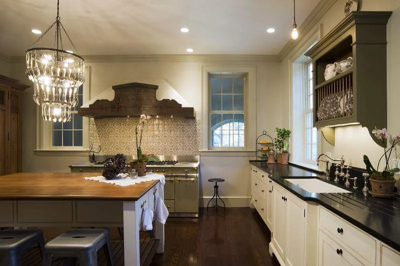 KITCHEN 1.jpg