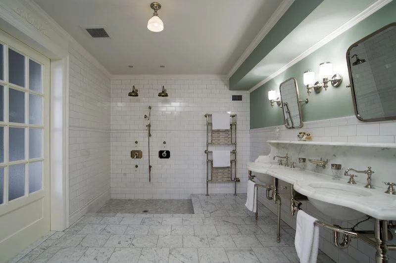 MASTER BATH.jpg