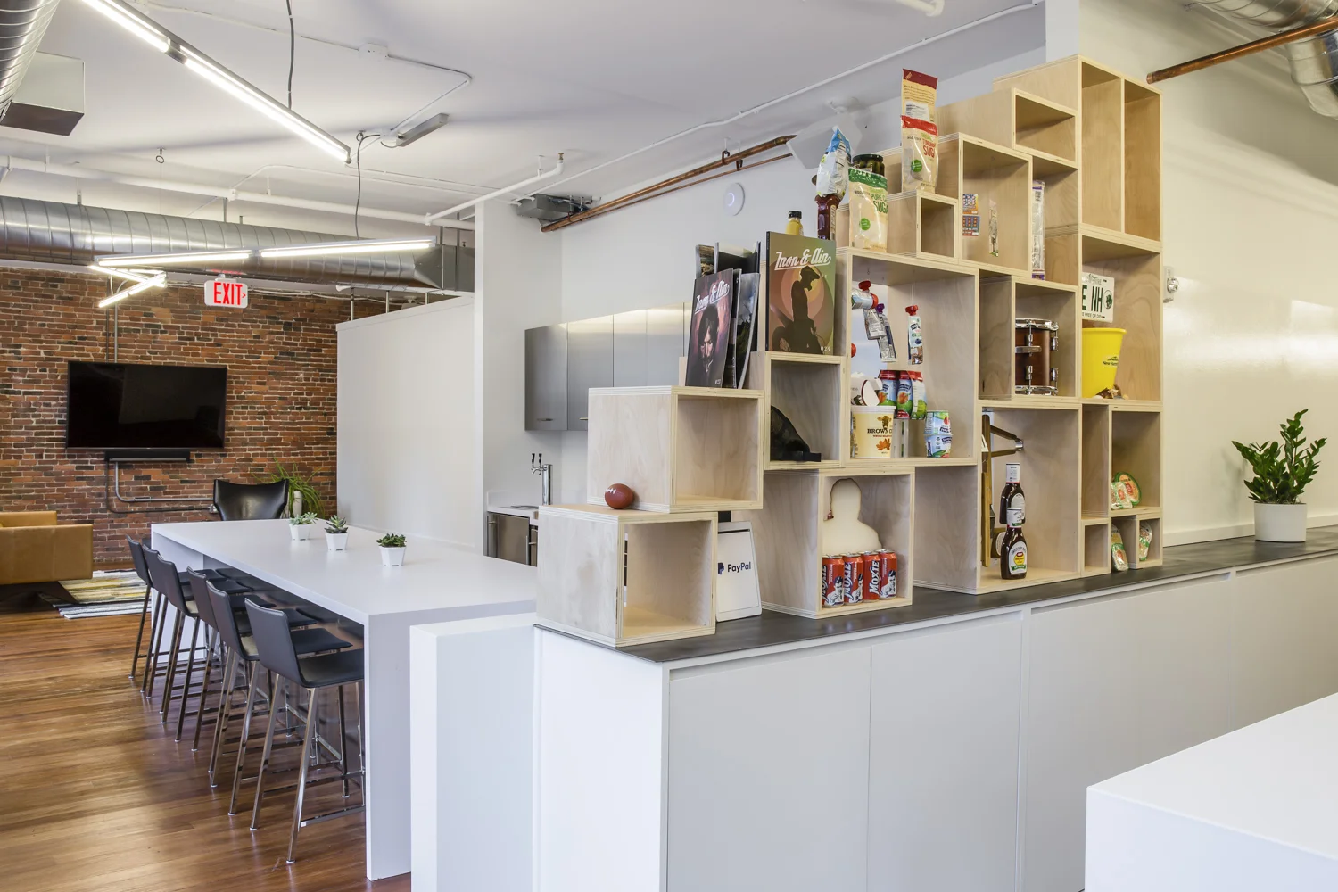 93 Summer Street 2016