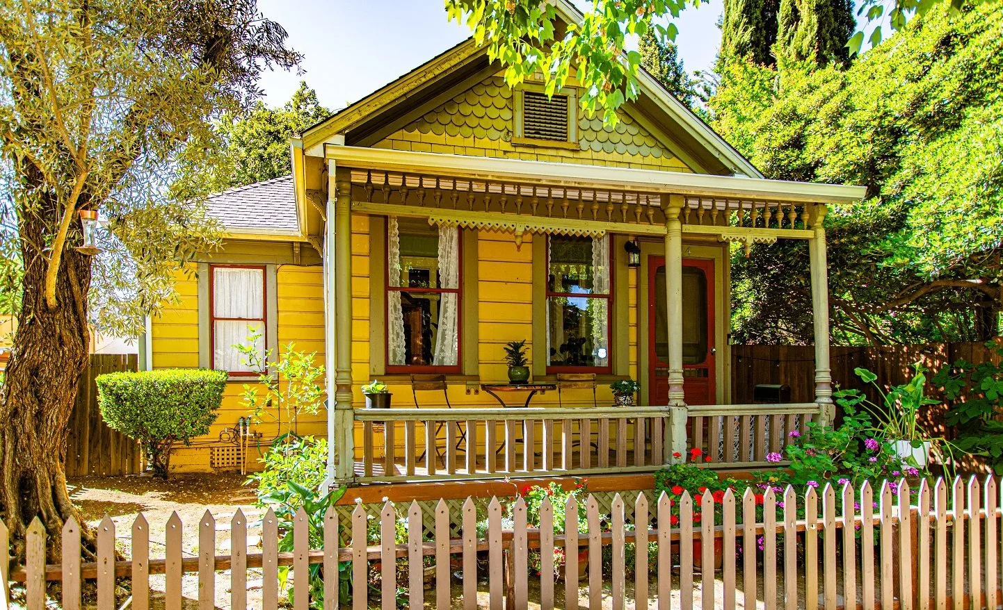 619 19th St.jpg
