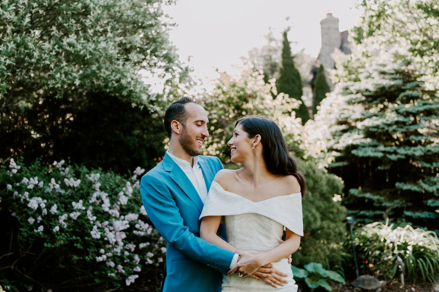elegant_peonie_engagement_montreal_01.jpg