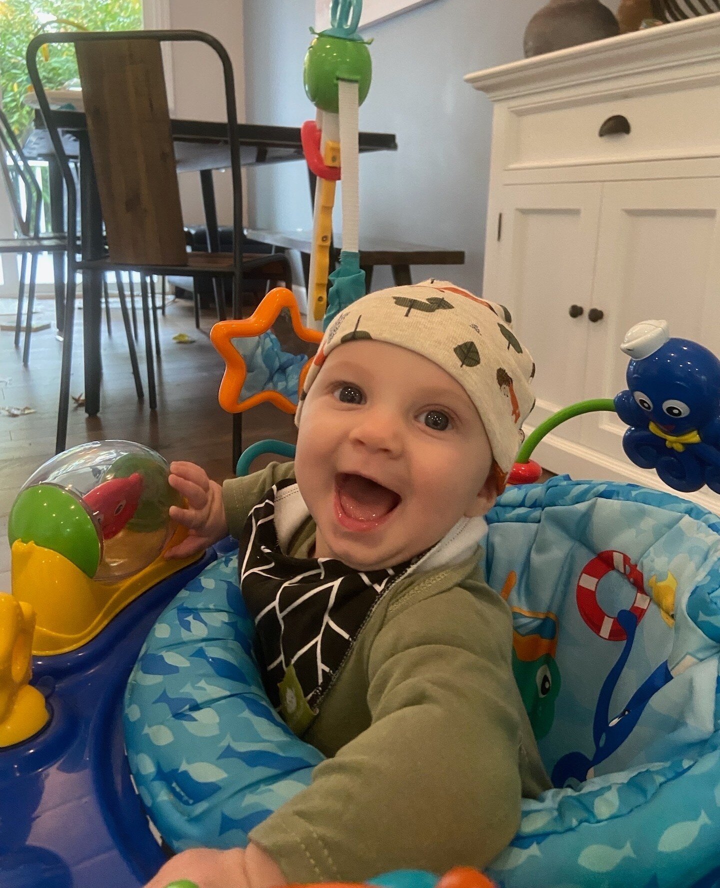 This little man is five months old today! This guy is non-stop smiles and giggles and is honestly the happiest, most chill baby I've ever seen. Feeling surprisingly wistful about having my last baby, even though I'm also extremely anxious to say good