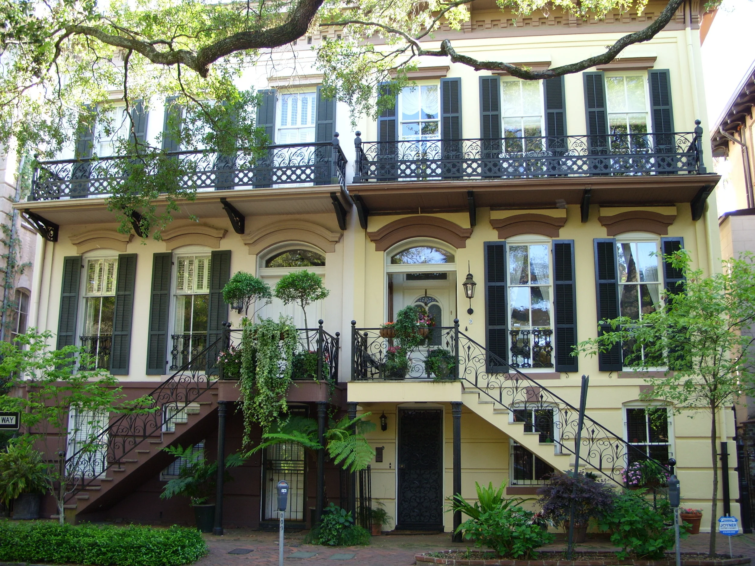  A beautiful double house on Gordon St. next to Monterey Square. 