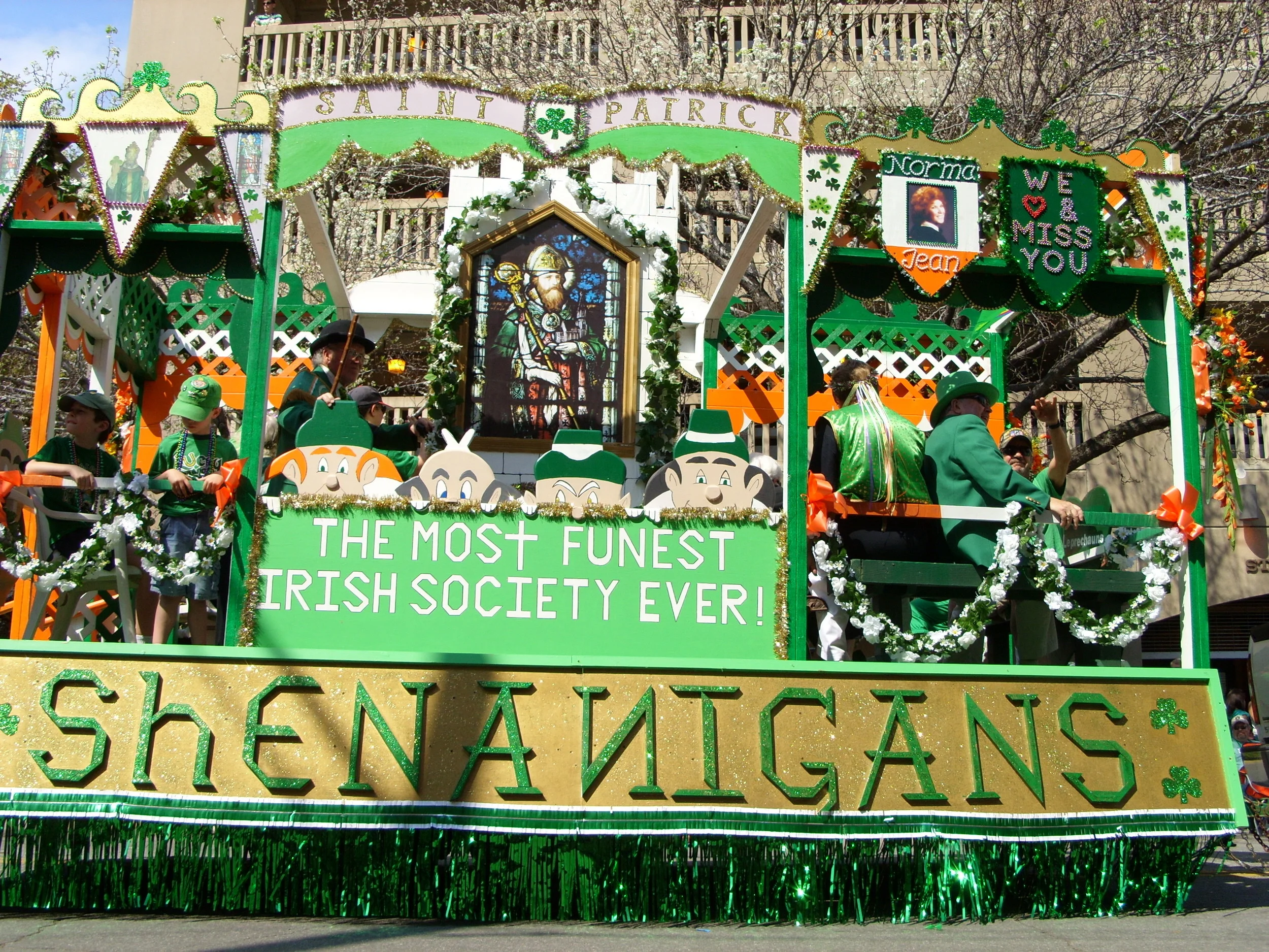  A float in the parade 
