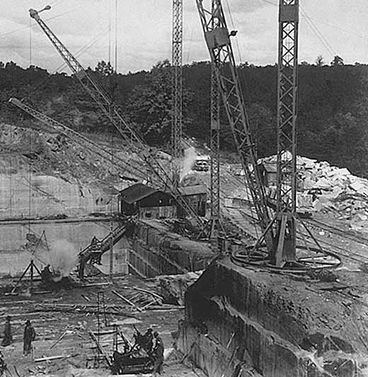 200541021139_AlbereneQuarry_1939.jpg