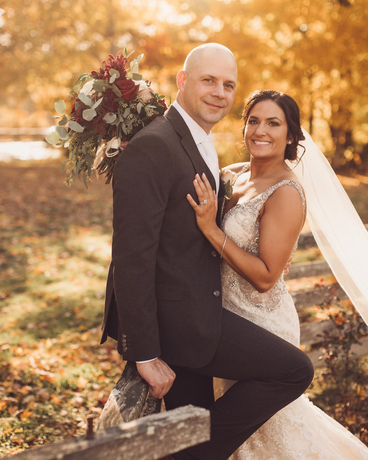 I&rsquo;m gonna miss this amazing fall wedding season 😭. Congrats Lindsay and Brian on an amazing and love filled wedding day. 

Hair: @bcstyling 
MUA: @hairandmakeupbycyn 

#wedding #weddingphotography #love