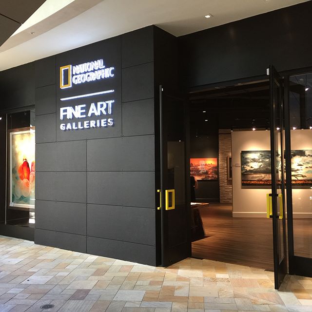 Congrats to #natgeofineart on the opening of our latest gallery at International Marketplace in Waikiki Beach.  #ngfa #realstonesystems