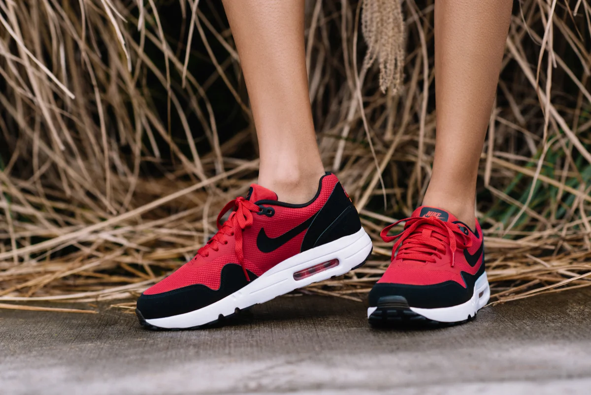 erika astrid for nike sneakerbot41.jpg
