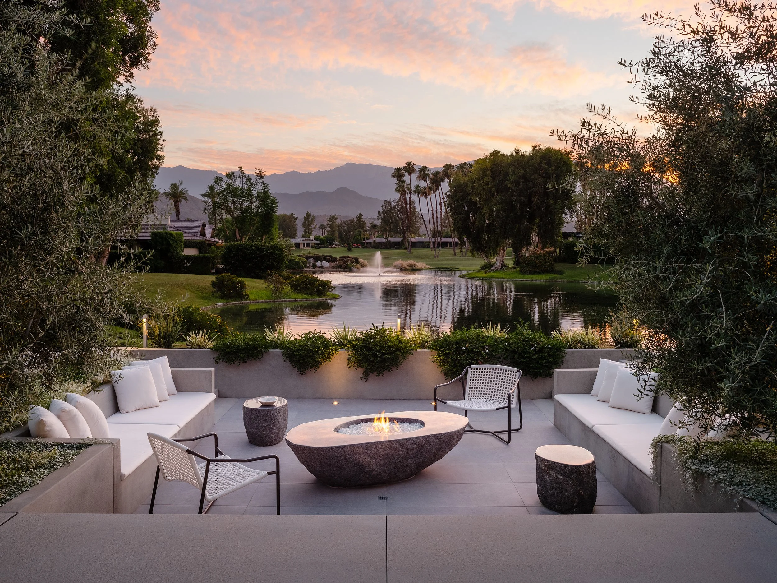 Rancho Mirage outside sitting area