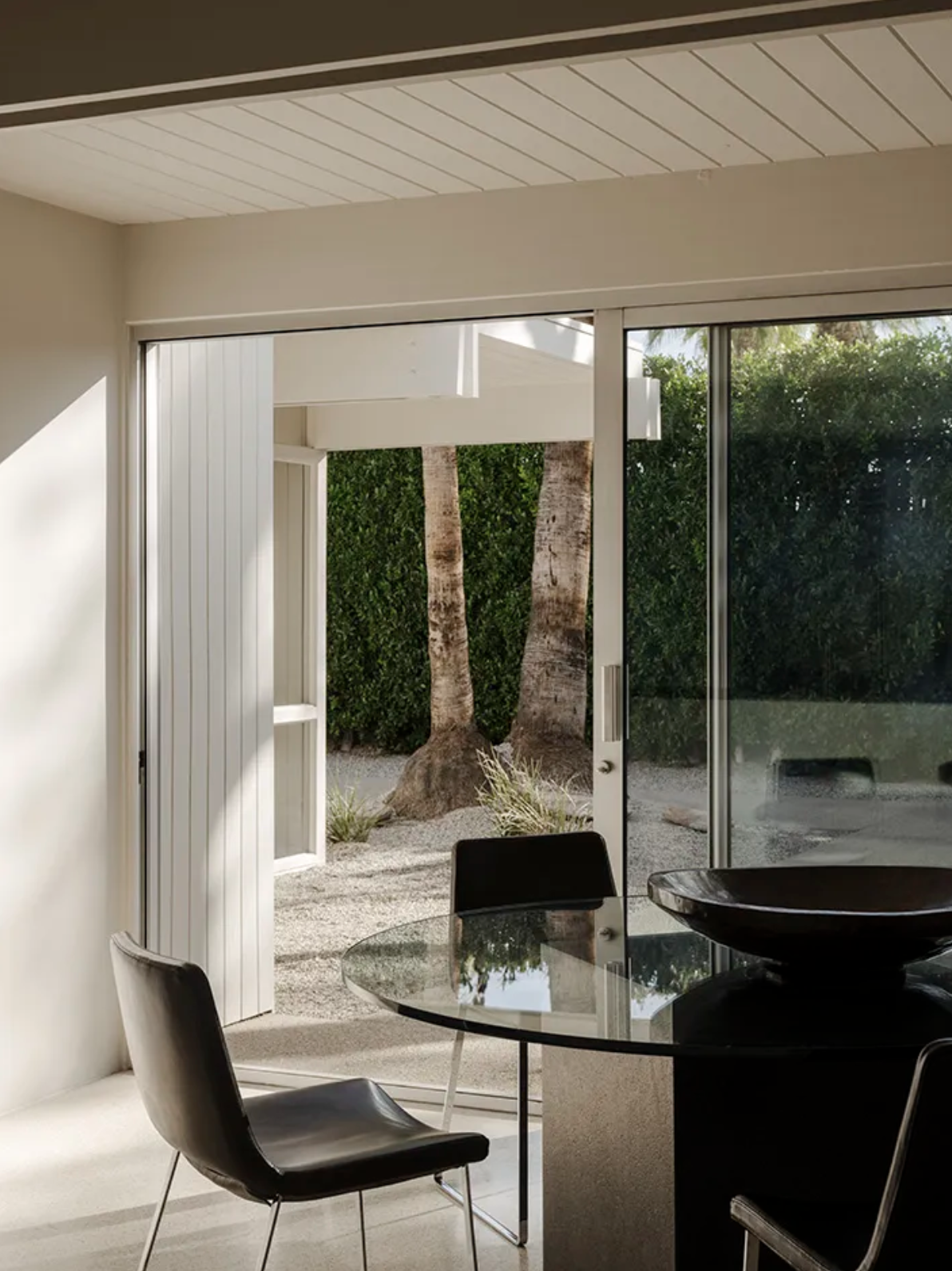 Wexler House with table and chairs