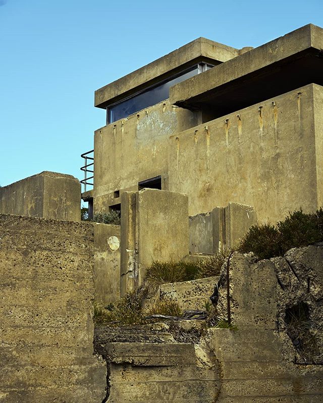 Seaside and brutalist.
#anzac #anzacday #respect #morningtonpeninsula #australia #melbourne #fort #military #militaryhistory