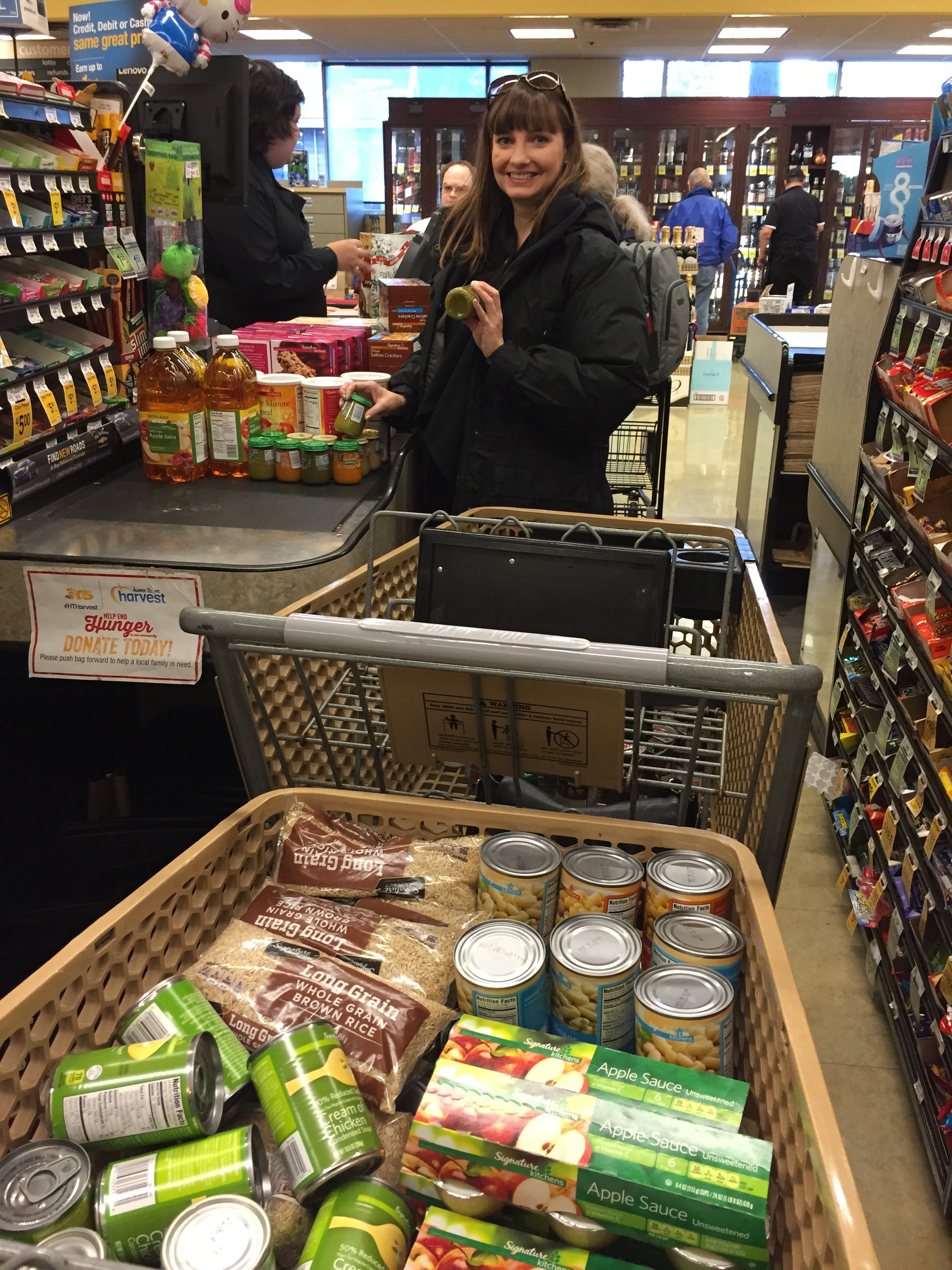 Holiday Sharing Campaign: 300 lbs of food for the Food Bank