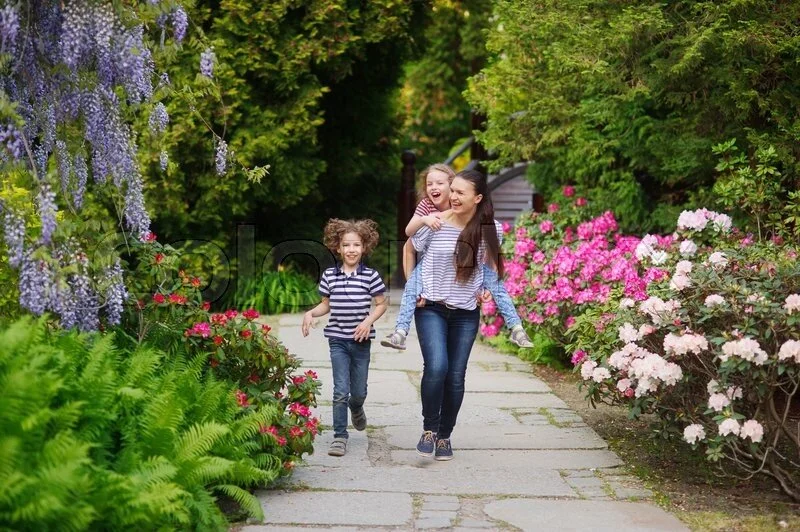 A Sensory Nature Walk for the Whole Family — Seattle's Favorite Garden