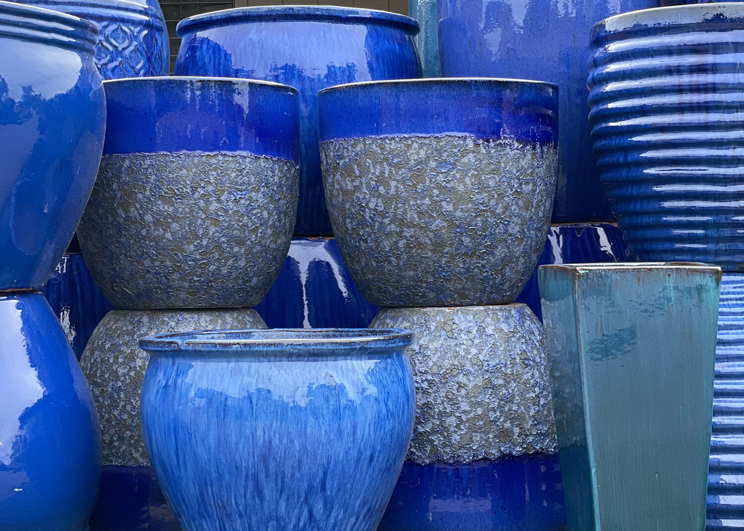 blue-outdoor-plant-pots.jpg