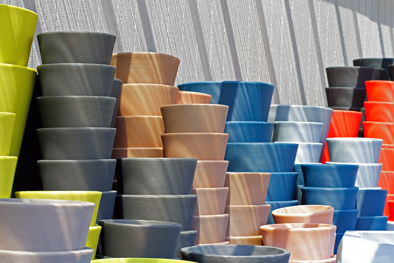 Lightweight-Resin-Plant-Pots.jpg