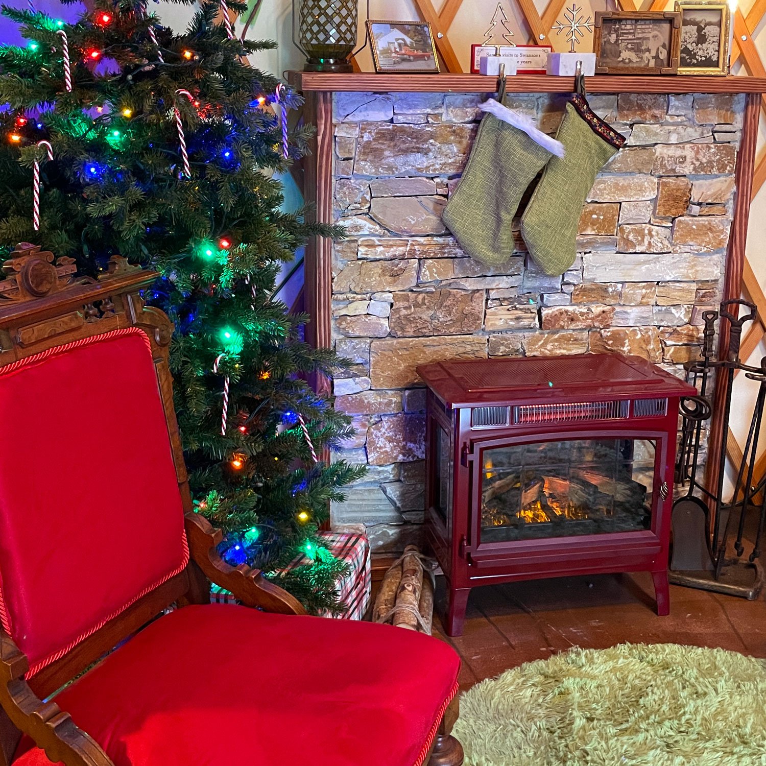 Fireplace-and-Christmas-Tree.jpg