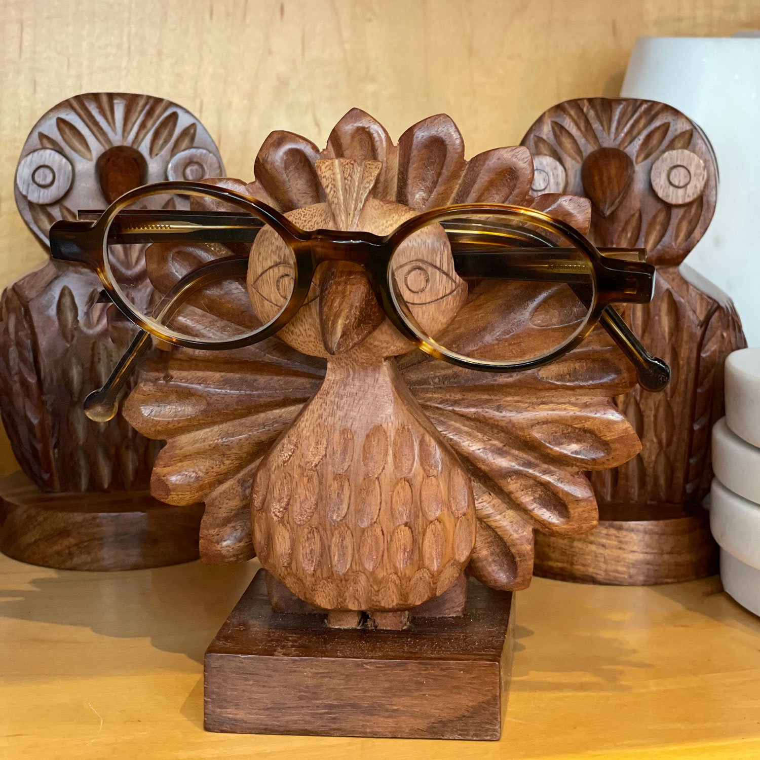 Peacock-glasses-holder.jpg