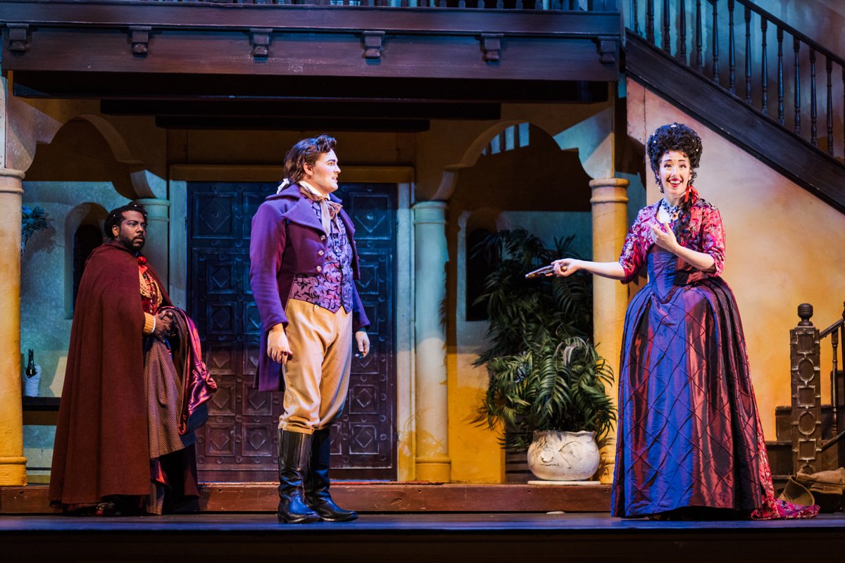  Il Barbiere di Siviglia (2022) Pensacola Opera Directed by Frances Rabalais Photo by Meg Burke 