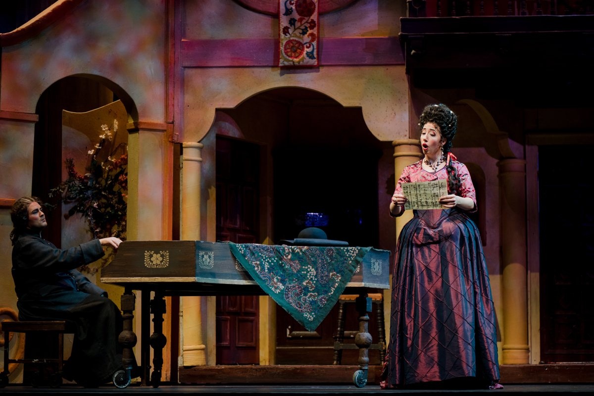  Il Barbiere di Siviglia (2022) Pensacola Opera Directed by Frances Rabalais Photo by Meg Burke 